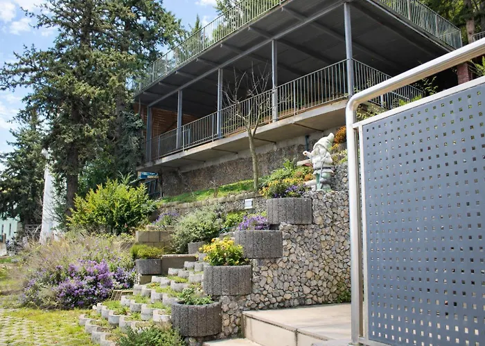 Triangle * Klosterneuburg