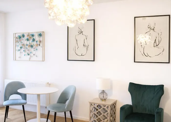 Triangle * Klosterneuburg